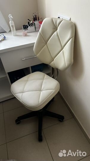 Офисное кресло