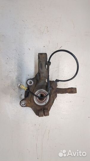 Ступица (кулак, цапфа) правая передняя Renault Clio