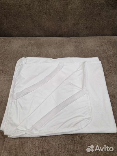 Наматрасник непромокаемый новый