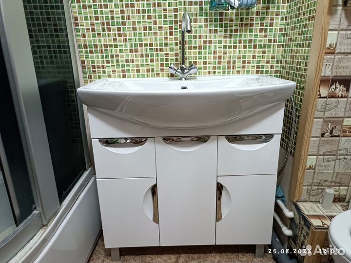 Тумба для ванной с раковиной