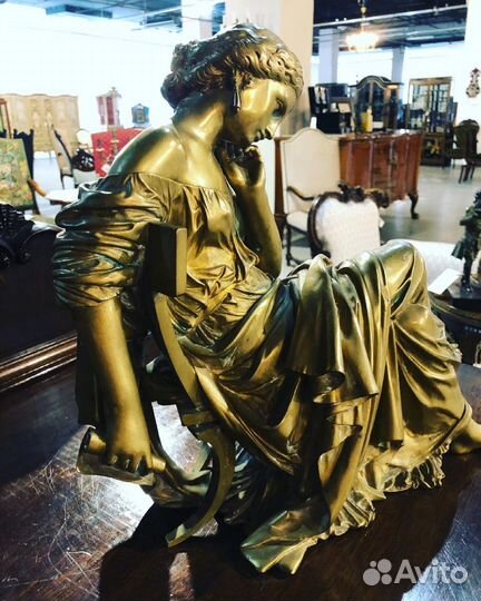 Антикварная бронзовая скульптура Auguste Moreau