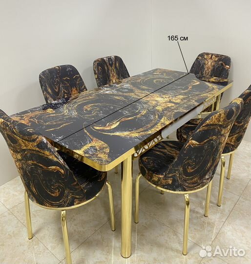 Кухонный стол и стулья новые