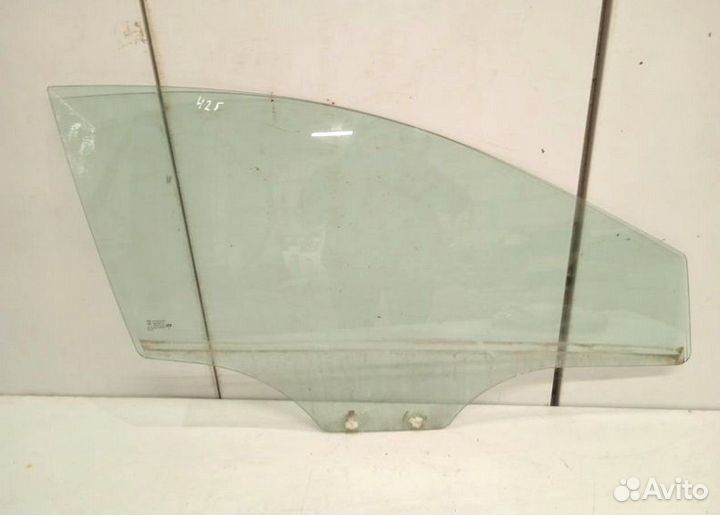 Стекло двери передней Kia Rio 4 1.6