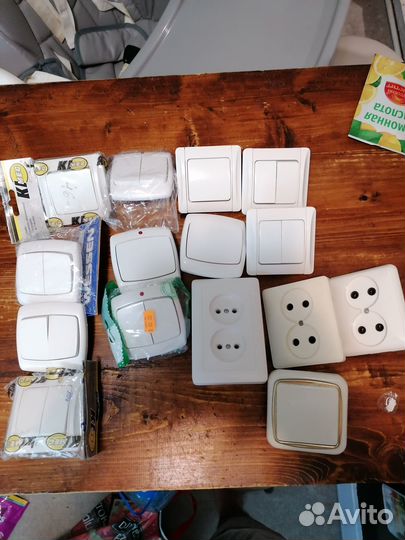 Розетки и выключатели новые
