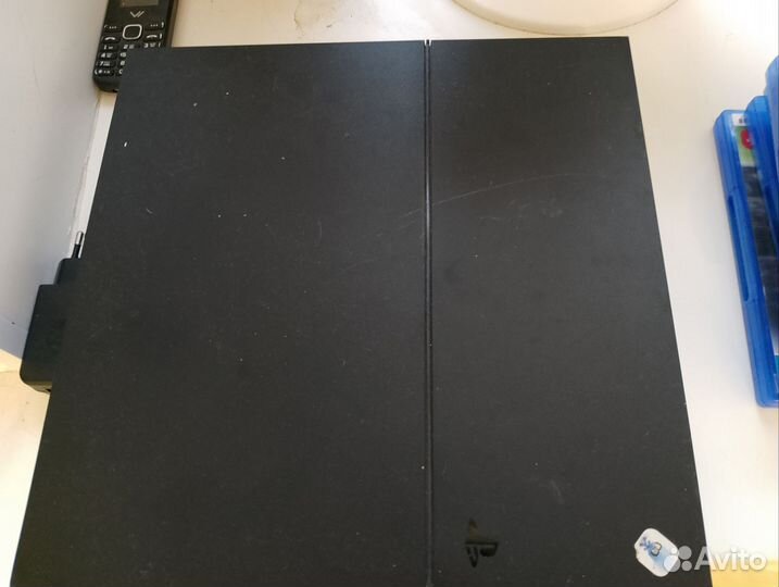 Sony PS4+диски:rayman legends,NHL16,FIFA