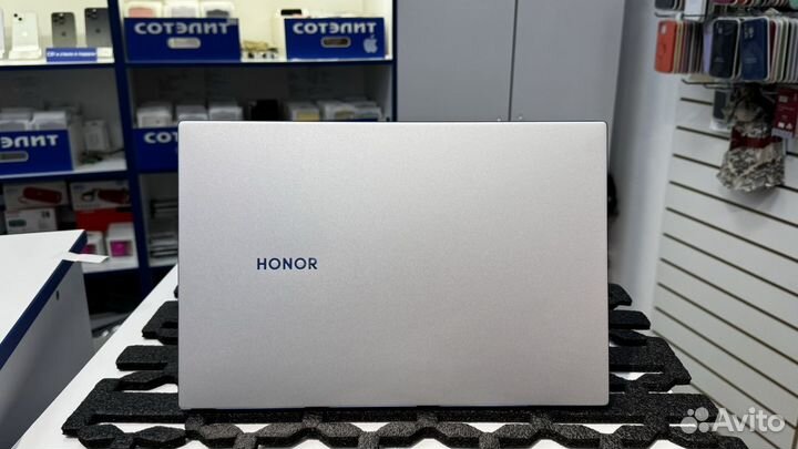 Honor MagicBook 14 core i5-1135G7 8/512