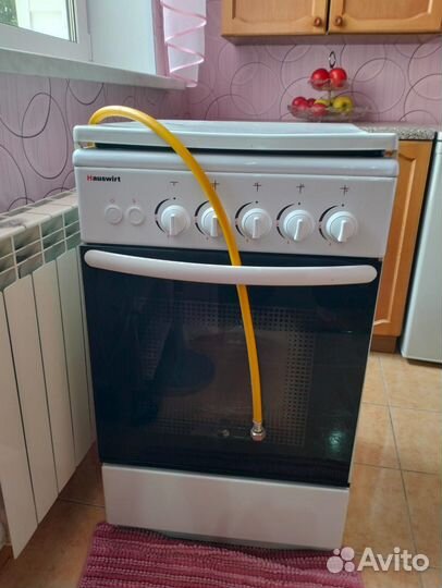 Продам газовую плиту