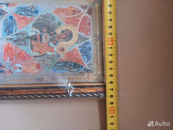 Новая икона и фарфоровый киот ручной работы