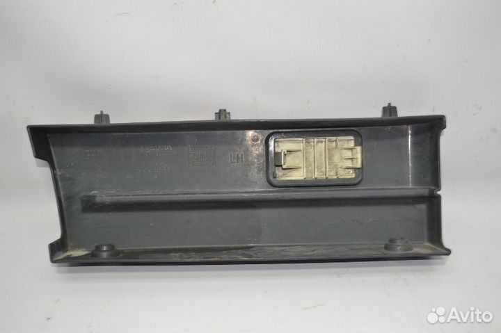 Корпус нижней подножки пластиковый, левый scania R