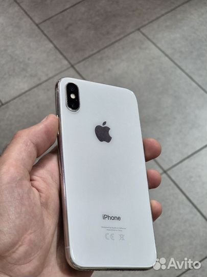 iPhone X, 64 ГБ