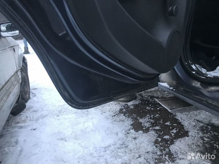 Дверь задняя левая правая Опель Корса Д 2007