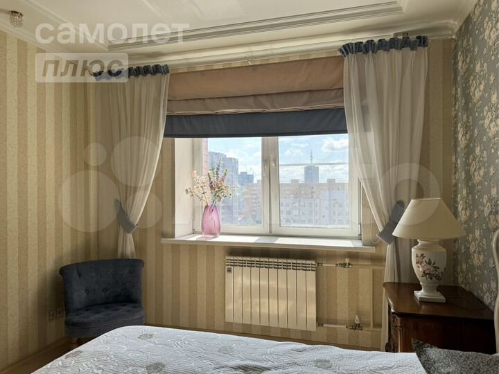 3-к. квартира, 113 м², 7/10 эт.