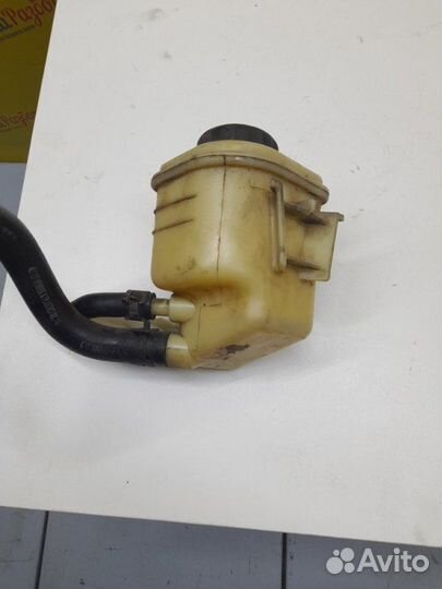 Бачок гидроусилителя руля Mitsubishi Galant De