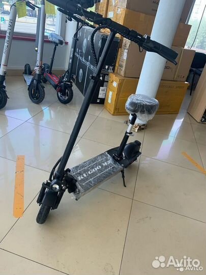 Электросамокат Kugoo M2