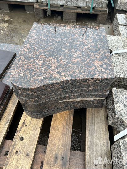 Гранитные плиты под колонки, акустику 40/40/3