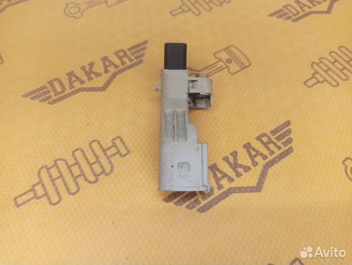 Датчик положения коленвала Volkswagen Tiguan 5N1