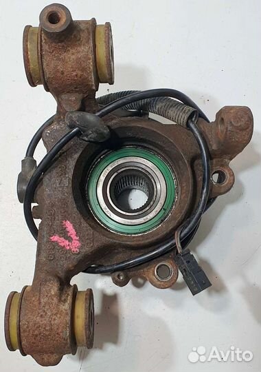 Кулак поворотный задний левый Audi A6 C5 Allroad