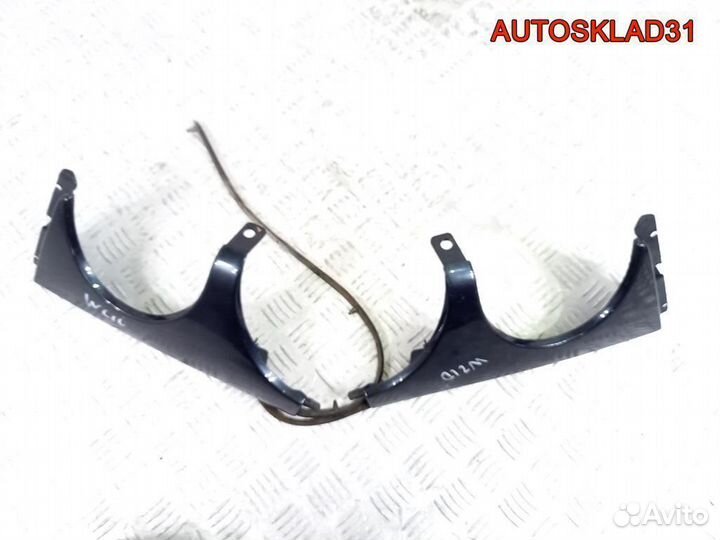 Планка под фару Mercedes Benz W210 A2108200112