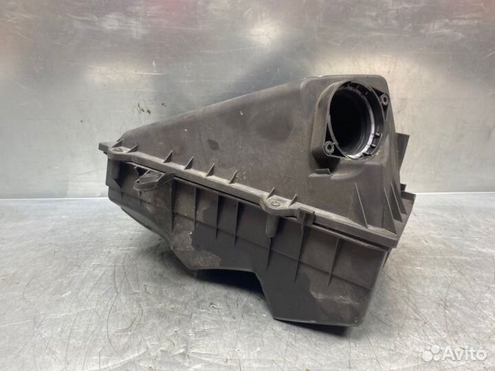 Корпус воздушного фильтра Volkswagen Bora