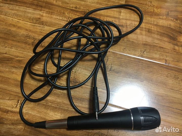 Студийный микрофон BBK MD-160