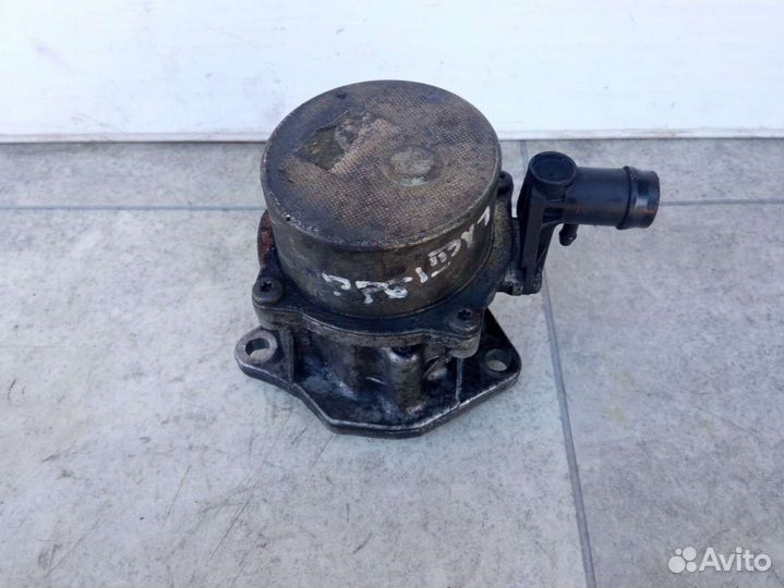 Насос вакуумный Volvo S40 1 8200072985