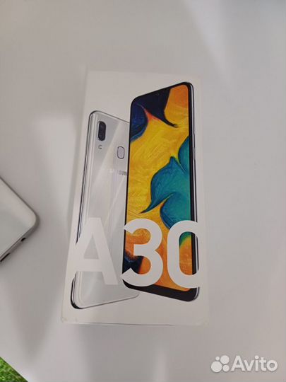 Samsung Galaxy A30, 3/32 ГБ