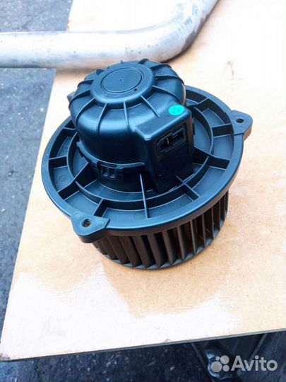 Моторчик печки отопителя Kia Quoris 2012-2018