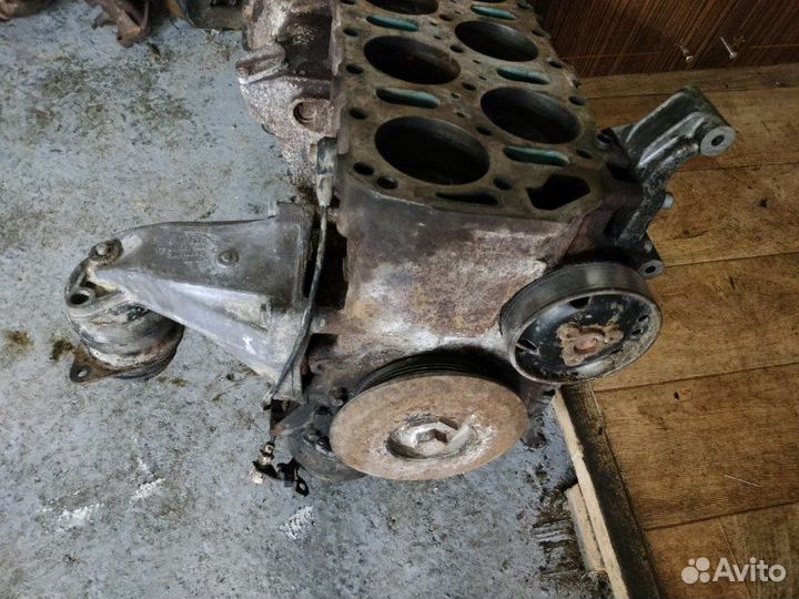 Блок двигателя Volkswagen Passat B3 AAA 1993