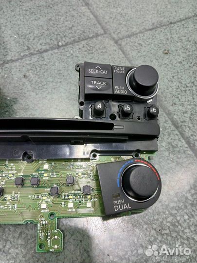 Блок управления магнитолой Infiniti Qx70 S51