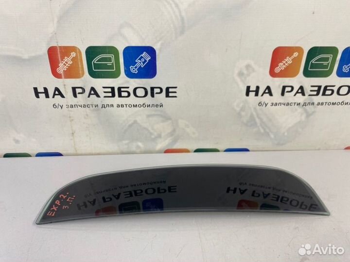 Форточка двери задняя левая Ford Explorer UN150