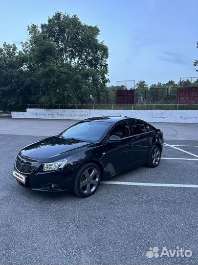 Chevrolet Cruze 1.8 AT, 2012, 252 261 км