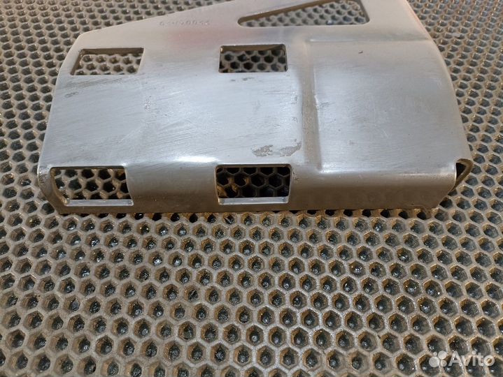 7422004829 Кронштейн ресивера левый