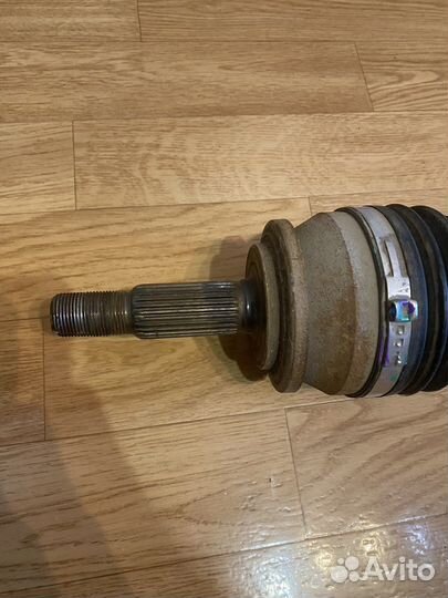 Привод Toyota Corolla E180 правый (б/у)