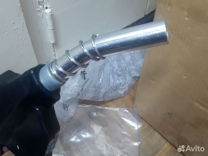 Кран топливораздаточный