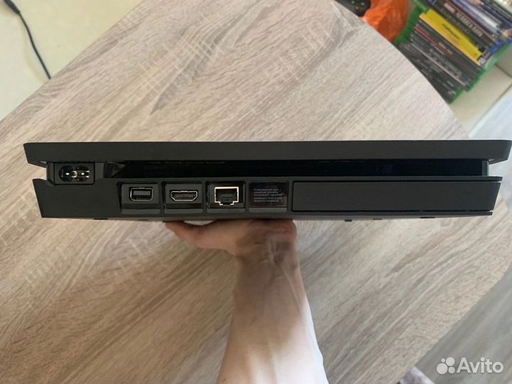 Sony PlayStation 4 slim 1000gb 2 геймпада