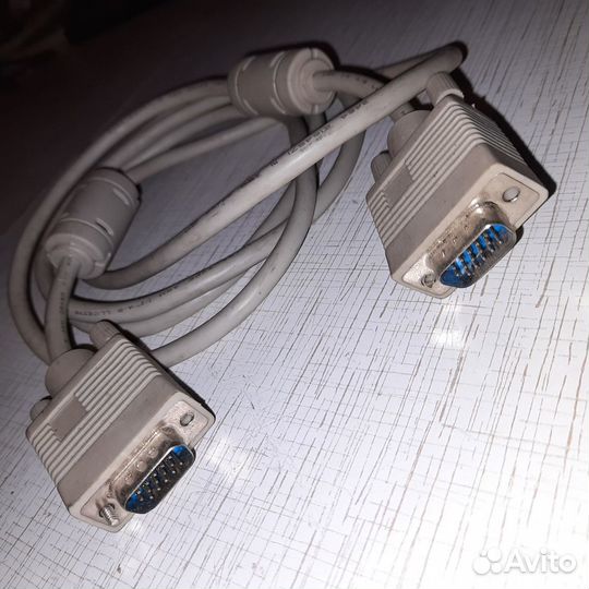 Набор раритетных кабелей для старых компьютеров