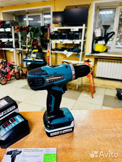 Шуруповерт Makita DF347DWE