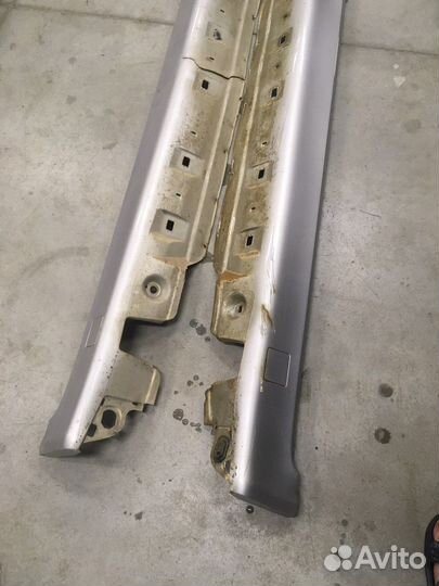 Накладки порогов mercedes w210