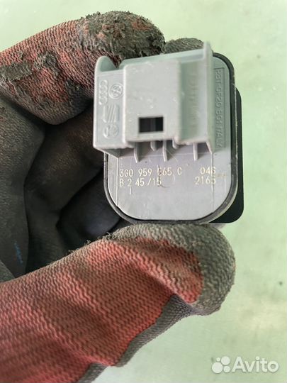 Блок управления зеркалами passat b8