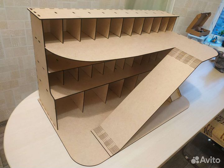 Детский игровой гараж парковка