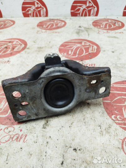 Подушка двигателя правая Nissan Note E11 CR14DE