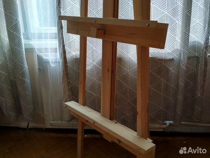 Мольберт-тренога деревянный
