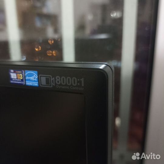 Монитор Samsung