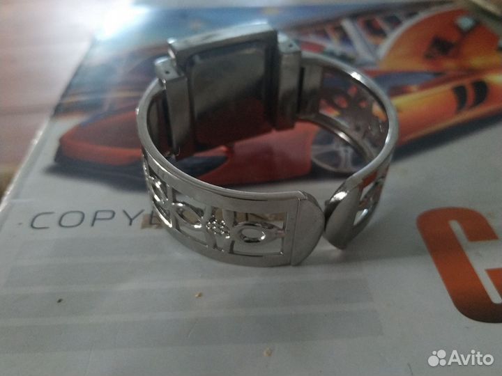 Наручные часы