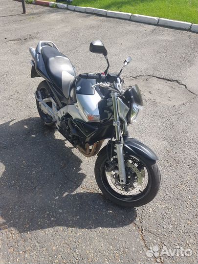 Suzuki GSR400