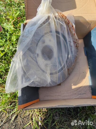 Тормозной диск Мерседес Вито 638 (правый)