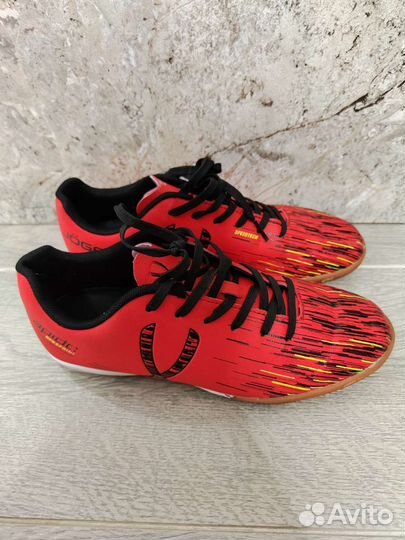 Футбольные бутсы для зала Rapido