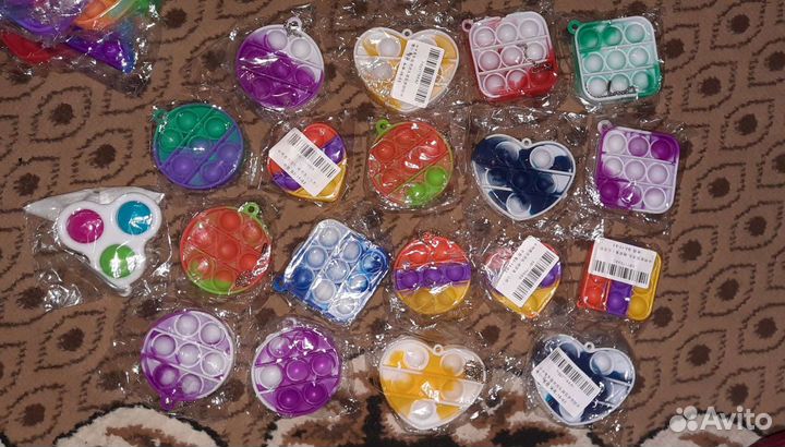 Поп ит разные светящиеся брелки 30на30см симпл дим