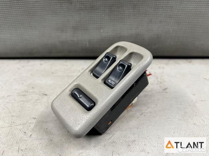 Пульт стеклоподъемника передняя правая mazda bongo