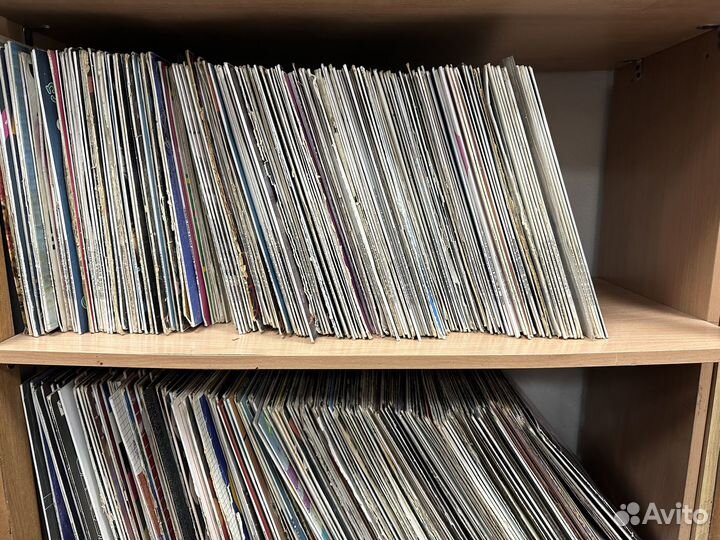 Виниловые пластинки, кассеты, сд диски, книги